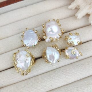 Natural Freshwater Pearl Baroque Index Finger Ring