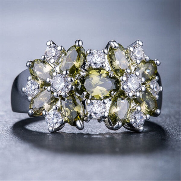 Zircon Creative Bloom Flower Rhinestone-embedded Ring - Image 4