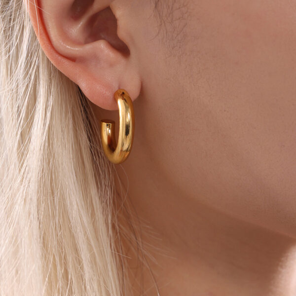 Elegant Minimalist Style C-shaped Earrings French 18K Gold Plating Elegant Ring Glossy Earrings - Image 9