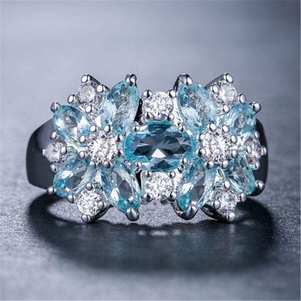 Zircon Creative Bloom Flower Rhinestone-embedded Ring - Image 2