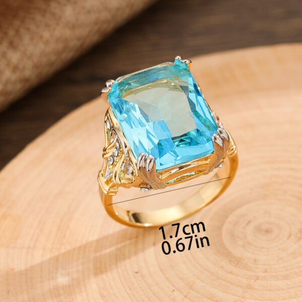 RETRO Geometric Hollow Inlaid Zircon Exquisite Ring - Image 3