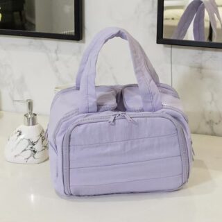 Lightweight And Large Capacity Partition Storage Travel Bag
